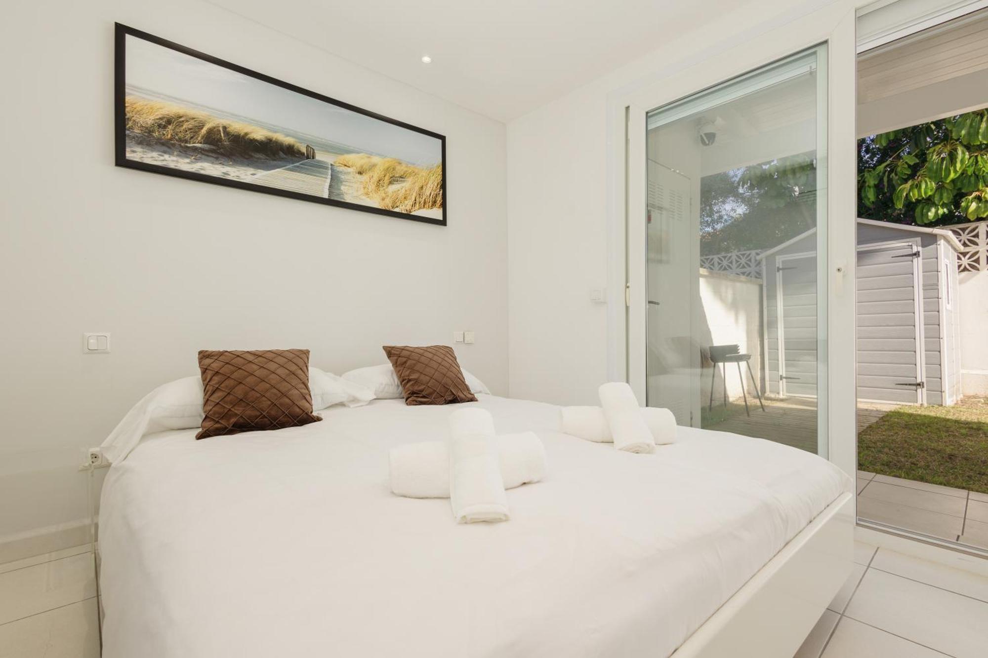 House At The Beach In Costabella, Marbella Luaran gambar